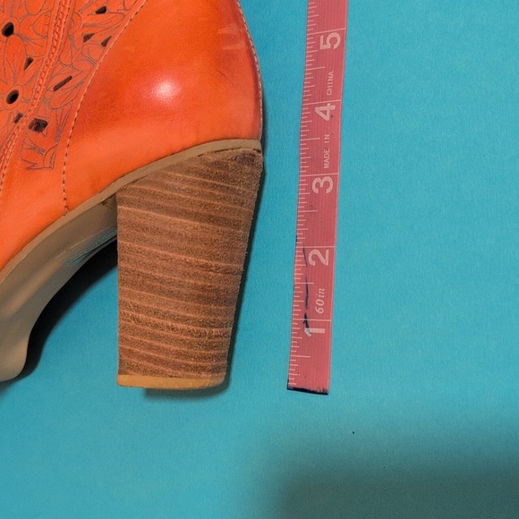 Knee-high Boots, genuine leather, Orange, laser cut, from Montenegro, 40 or 9.5 - Picture 9 of 12